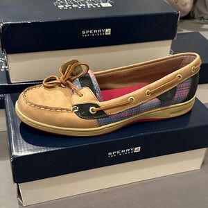 Sperry Women's Tan and Multicolor Loafers